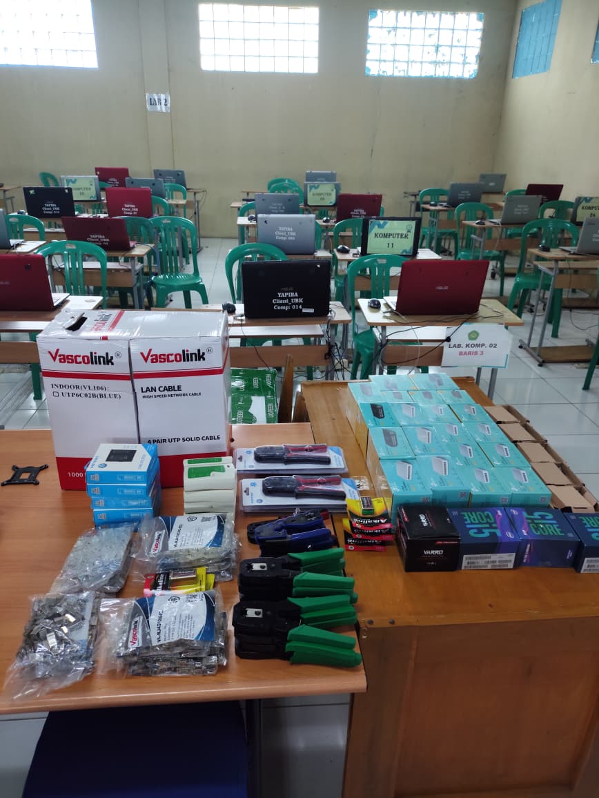 PERALATAN PRAKTIK CRIMPING KABEL 