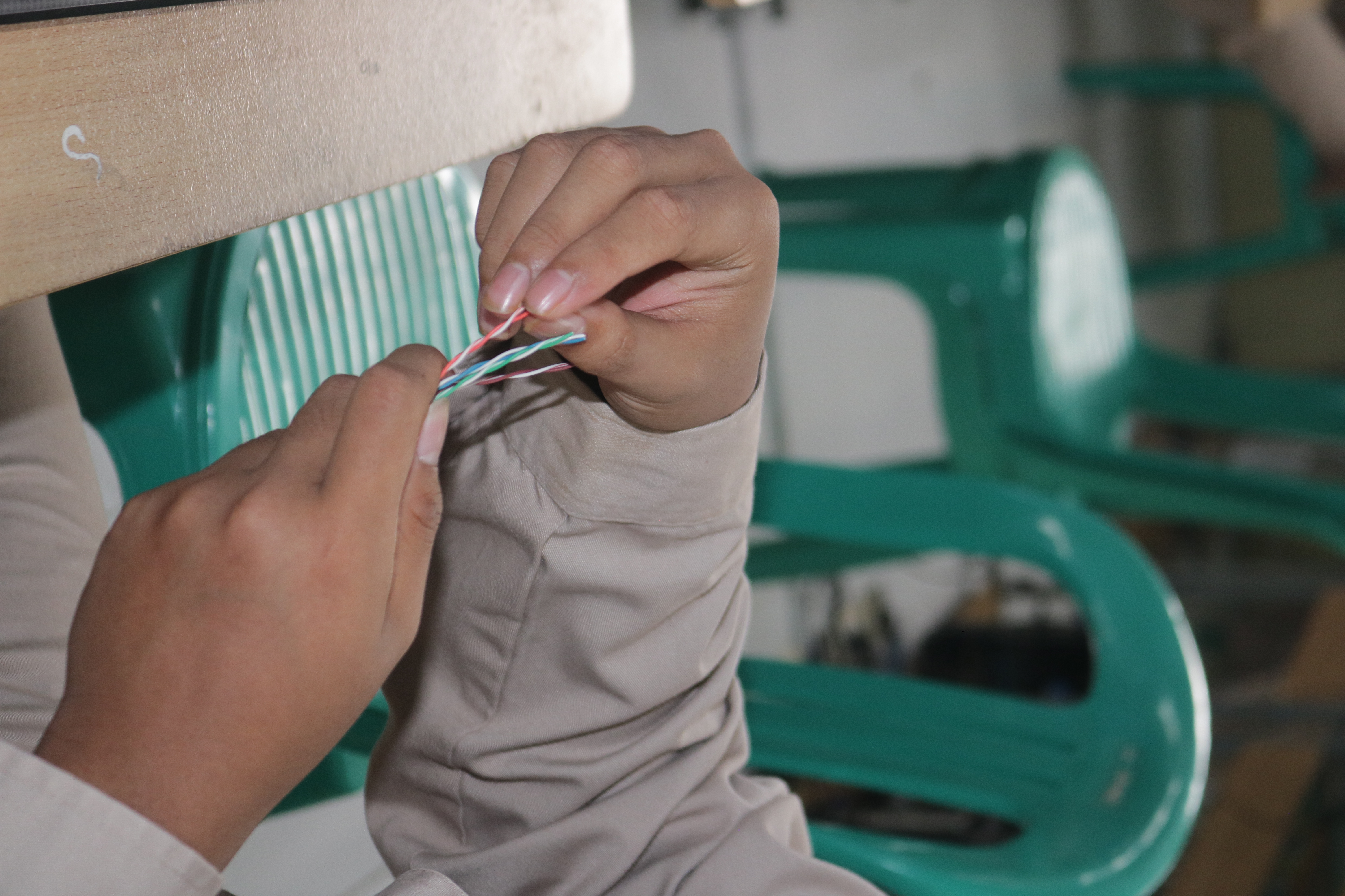 Praktik Crimping Kabel